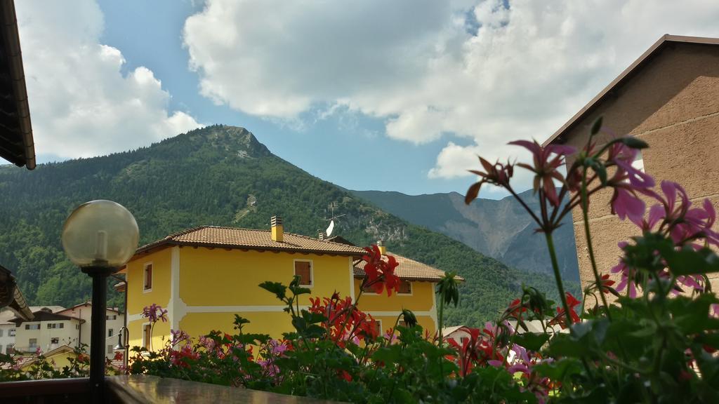 Hotel Trentino Folgaria Eksteriør bilde